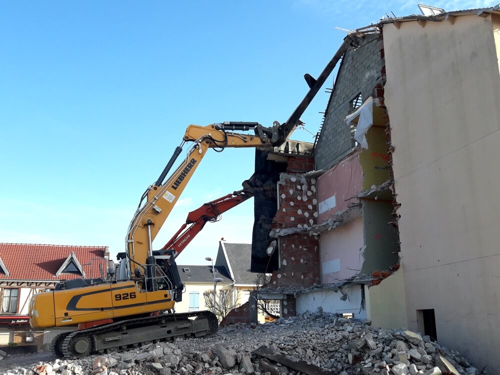 Helfaut Travaux, entreprise de démolition, déconstruction, désamiantage et recyclage de matériaux à Helfaut Nord-Pas de Calais-hauts de France