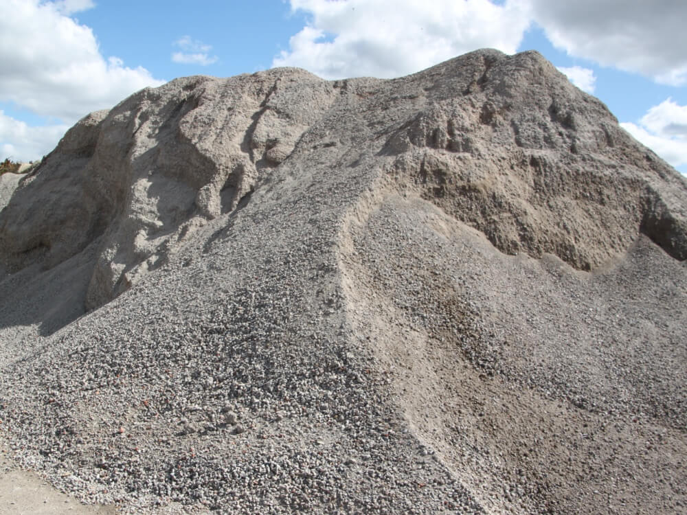 Vente de concassé Béton 0/20 en vrac par Helfaut Travaux