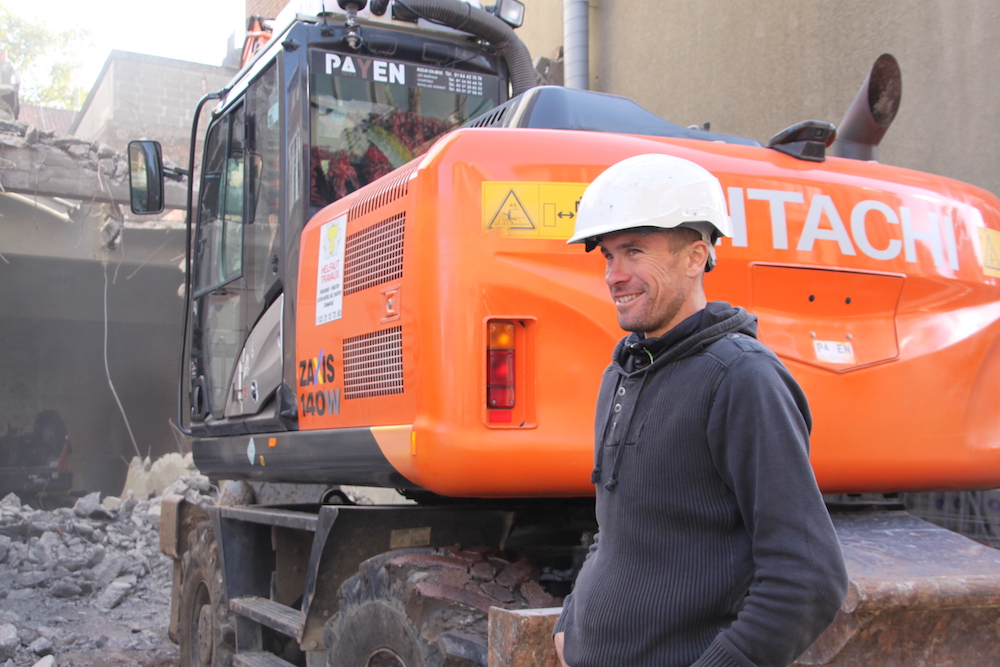 Collaborateur Helfaut Travaux sur le chantier de démolition de l'ancien bâtiment de l'Inspection Académique de Lille