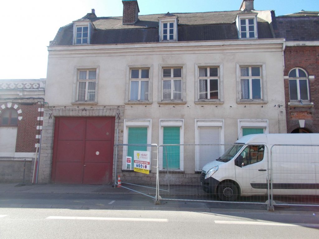 Déconstruction du monastère des clarisses à haubourdin : curage, désamiantage, démolition, gestion des déchets.