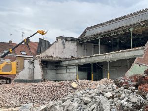 Démolition des bâtiments - démantèlement industriel de l'entreprise TRP Charvet à Armentières par Helfaut Travaux
